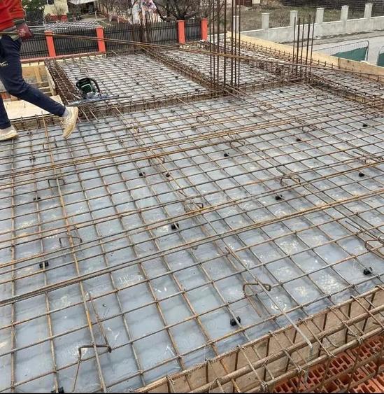 Casă cu 7 camere cu Teren 600 Mp în Buda