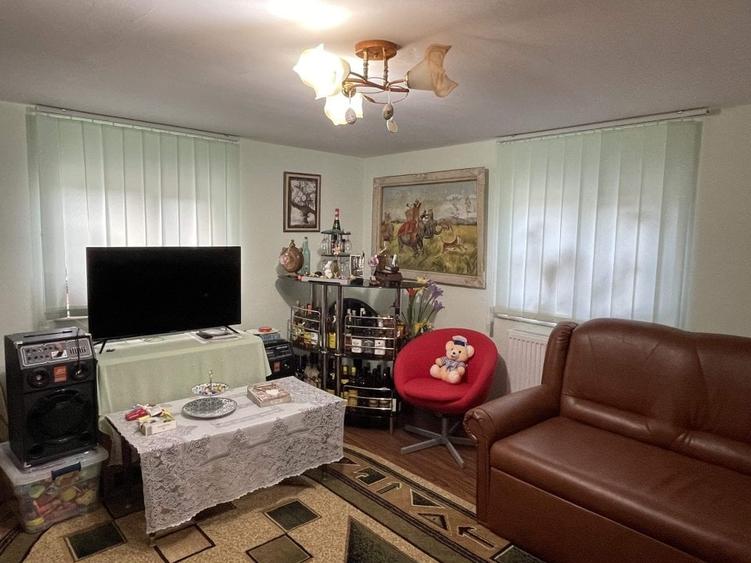 Casa traditionala, 106 mp., Teren 2227, D = 20 m + GARAJ, Clocociov - 11