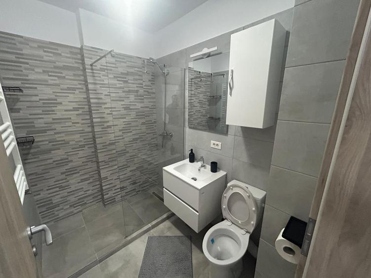 Garsoniera decomandata, metrou Berceni - 8