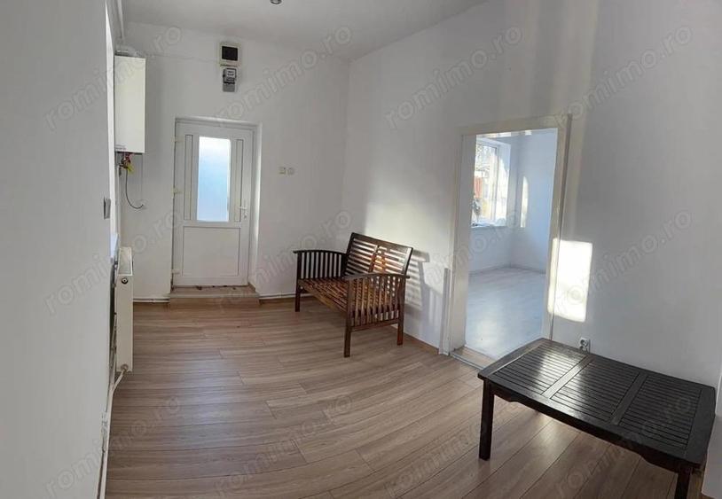 Central - Inchiriere casa 2 camere - Str. Revolutiei - 6