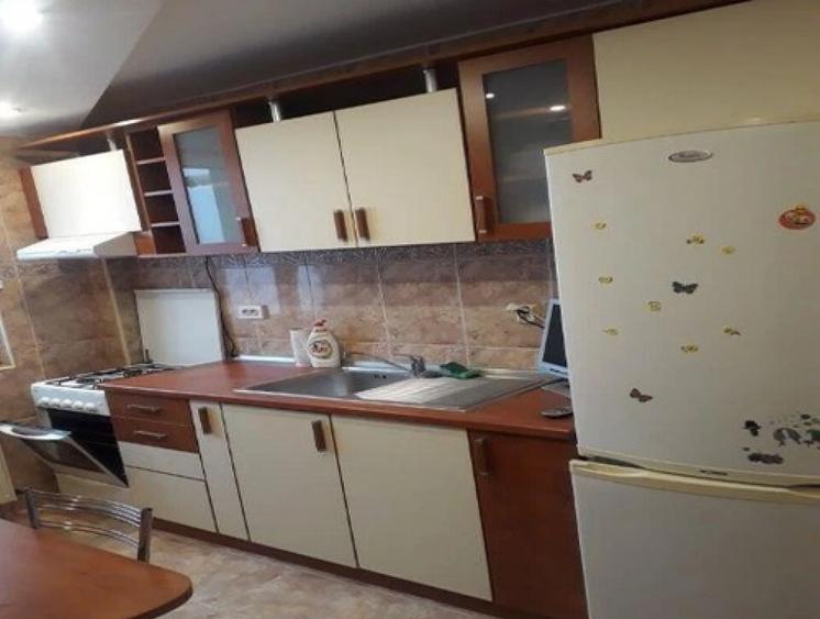 2 camere in zona Buziasului - 3