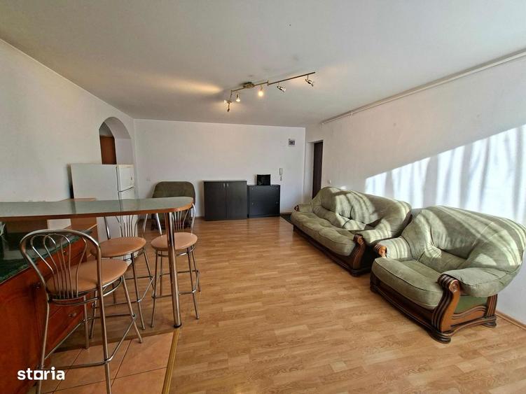 Apartament cu 3 camere, et: 2/3 la vila in Piata Cluj - 9