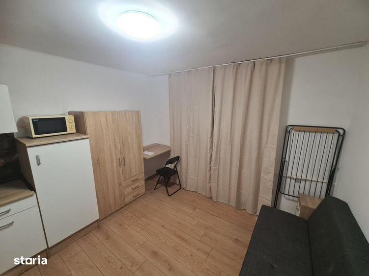 De inchiriat garsoniera strada Cerna - etaj 3 - 220euro - 2