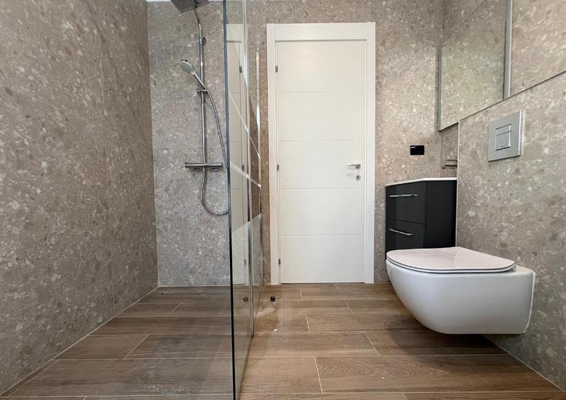 Vila 4 camere de inchiriat TUNARI ?coala Americana 3 min. - 6