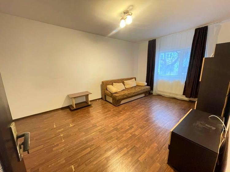 Apartament 2 camere decomandat-50mp-Podul de Fier - 2