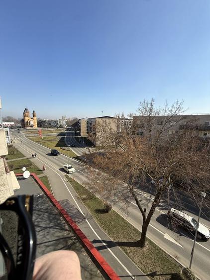 Ofer spre vanzare Apartament 4 Camere la intrare in Micro 17 - 4