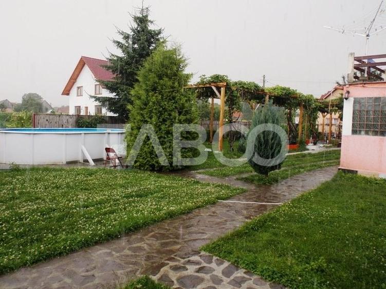 Pensiune la cheie 13 camere  15 locuri parcare si teren 3000 mp - 11