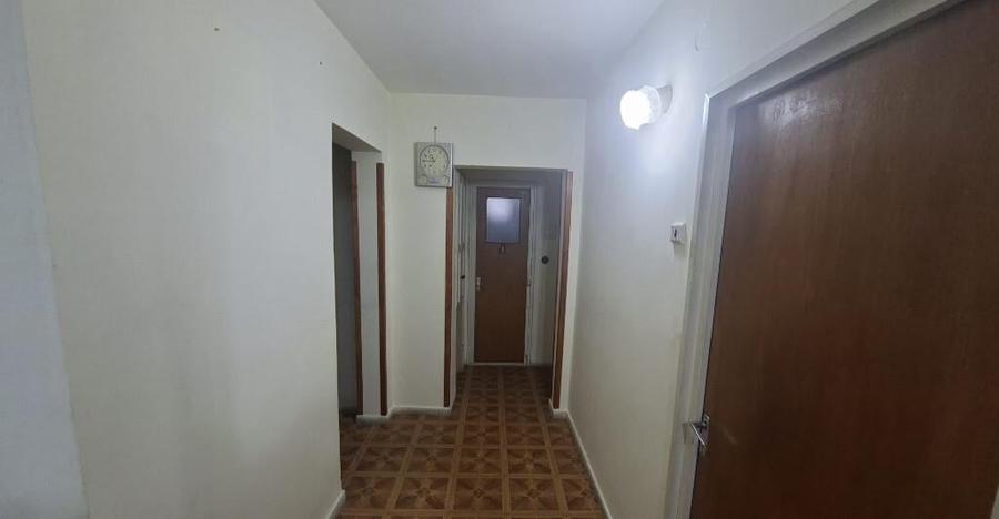 Apartament 4 camere de vanzare Ploie?ti, Bld. Republicii - 8