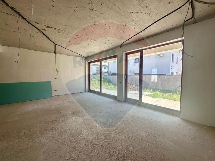 Casă / Vilă  SMART in  Voluntari/ Matei Millo/Pompa de Caldura - 9