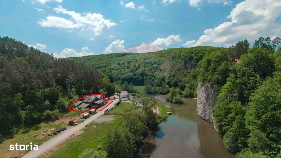 Spațiu comercial, de 320 mp, în Șuncuiuș