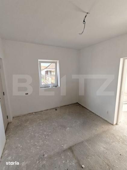Casă cu 3 camere cu Teren 4200 Mp în Ardud