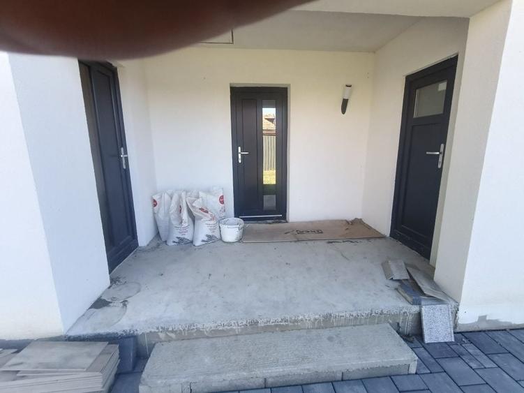 Casă cu 2 camere în Central