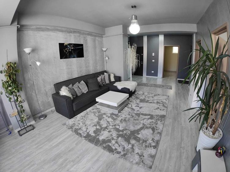 Apartament cu 3 camere decomandat în Ultracentral