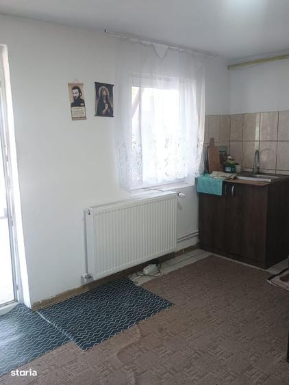 Casă cu 4 camere cu Teren 2476 Mp în Poșta Câlnău