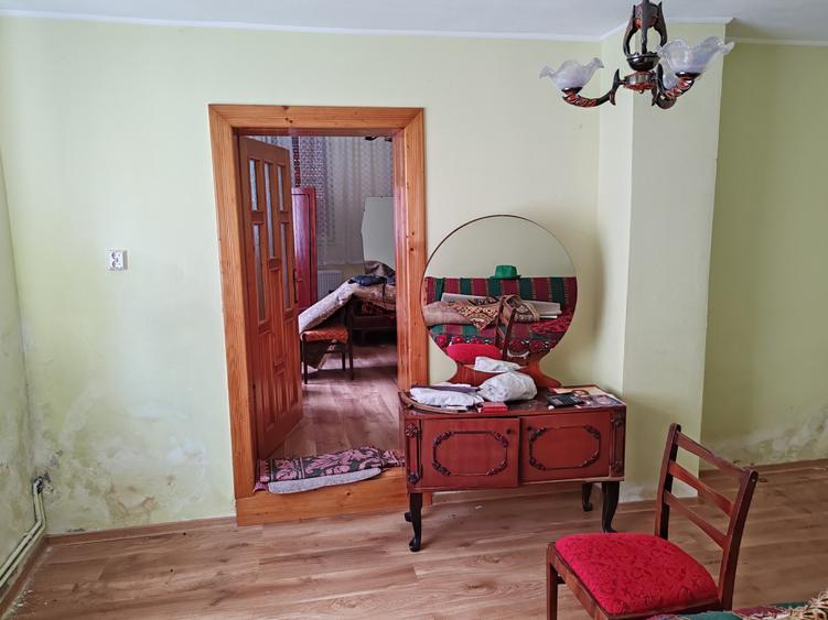 Casă individuală cu 4 camere cu Teren 476 Mp în Vlădeni