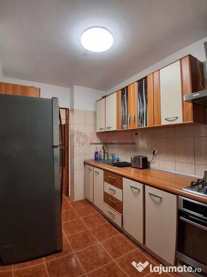 Apartament cu 4 camere decomandat în Berceni