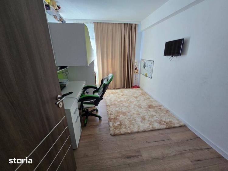Casă cu 4 camere cu Teren 336 Mp în Ștefănești