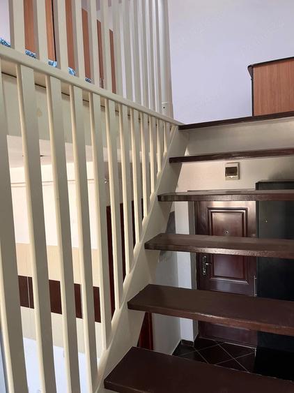 Apartament tip mansarda ,situat la etajul 5 5 , compartimentat pe 2 niveluri -zona Nicolina - 8