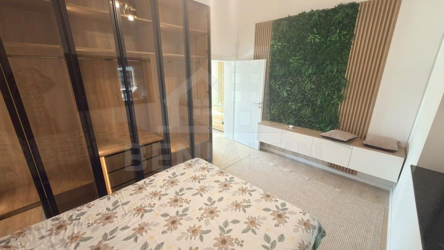 Casă individuală cu 6 camere cu Piscina în Cârcea