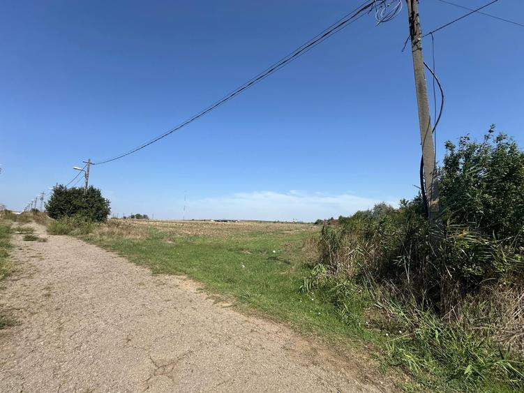 Teren agricol intravilan de 141210 mp, în Agigea