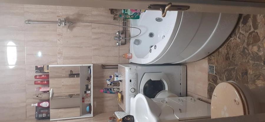 Casă cu Teren 690 Mp în Pârneava