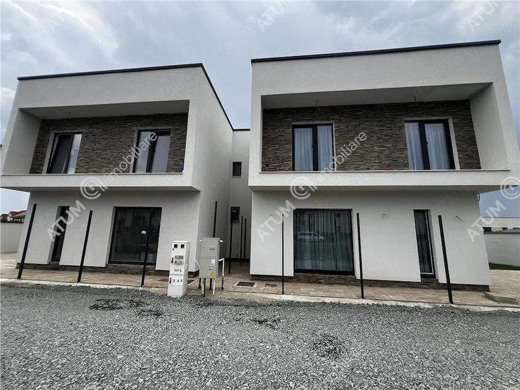 Casă cu 7 camere cu Teren 200 Mp în Central