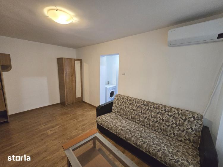 Apartament cu 2 camere semidecomandat în Crângași