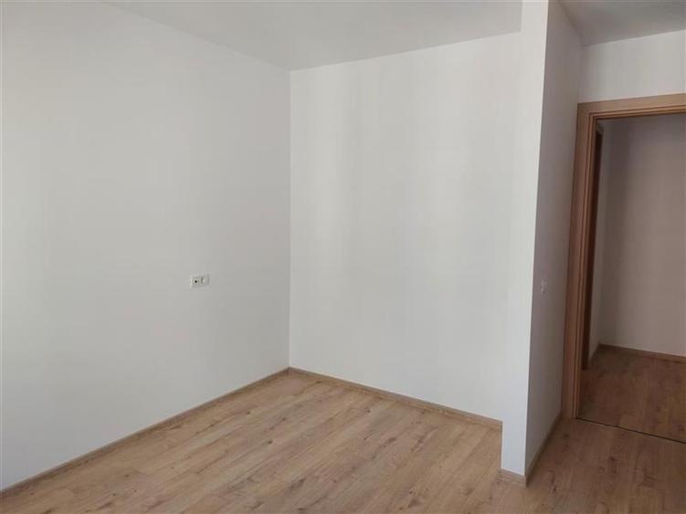 APARTAMENT 2 CAMERE IN TRACTORUL, LA 500 M DE CORESI MALL - 5