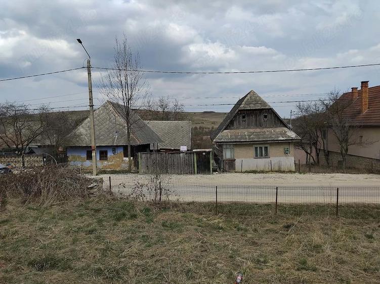 Vand casa traditionala cu teren in Manastireni,jud.Cluj - 9