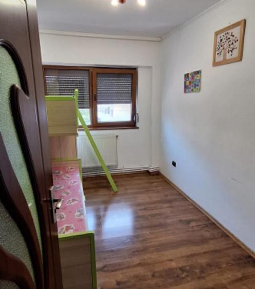 Apartament 3 camere Vidin, suprafata 75mp, etaj 2 - 6