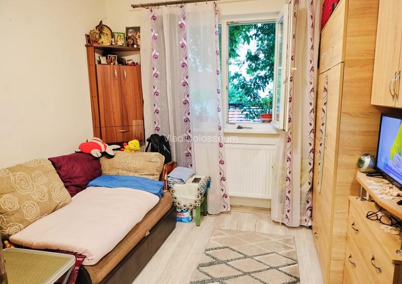 Camera de camin cu baie proprie - Zona Tractorul