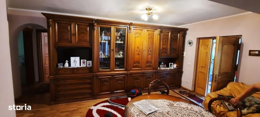 Casă cu 4 camere în Cătămărești