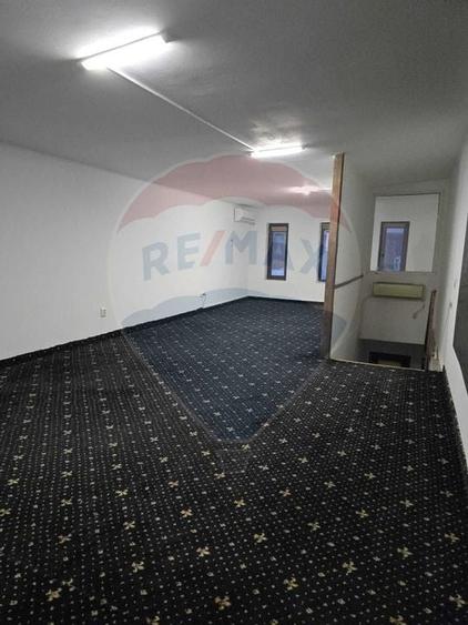 Spațiu de birouri/comercial de 45mp de închiriat în zona Nicolina - 1