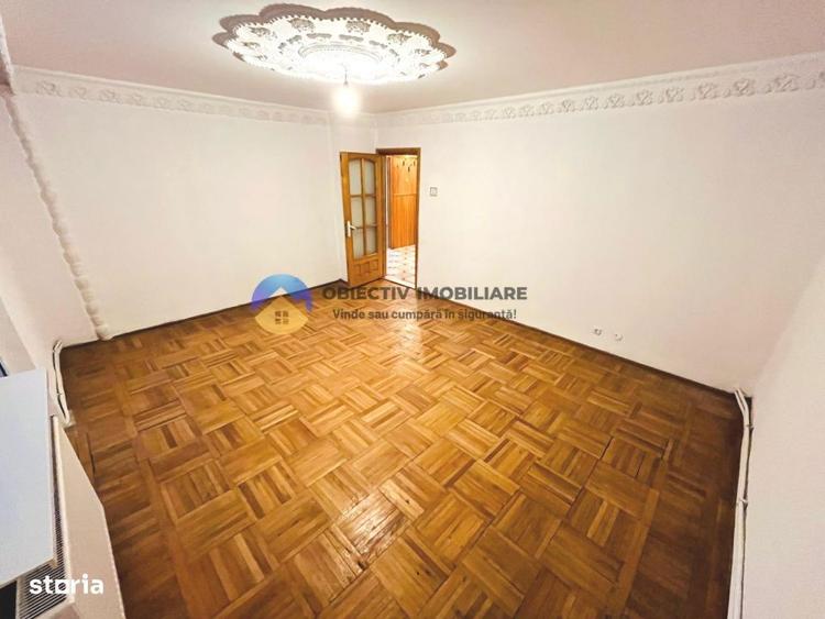 Apartament 3 camere Calea Romanului ,etaj 1 83,4 mp - 10