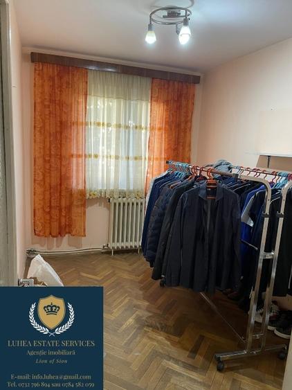 REZERVAT - Apartament 3 camere, Resita, Aleea Macilor - 1