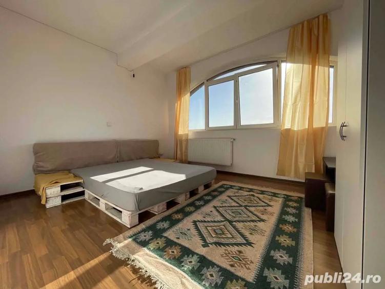 Inchiriez apartament 4 camere - 8