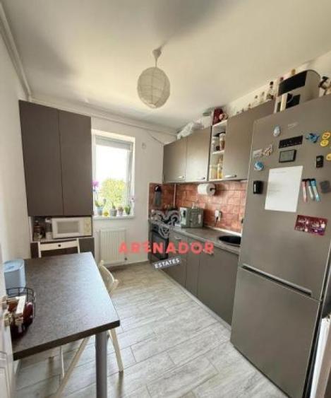 Apartament cu 2 camere, mobilat în Titan