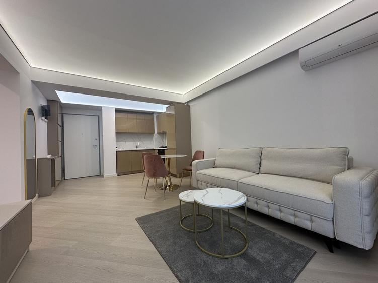 Apartament 2 camere de inchiriat  cu parcare | Cortina North - 1