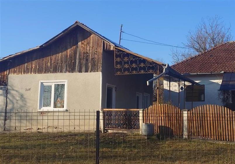 Se vinde Casa si teren cu priveliste, zona rurala - 8