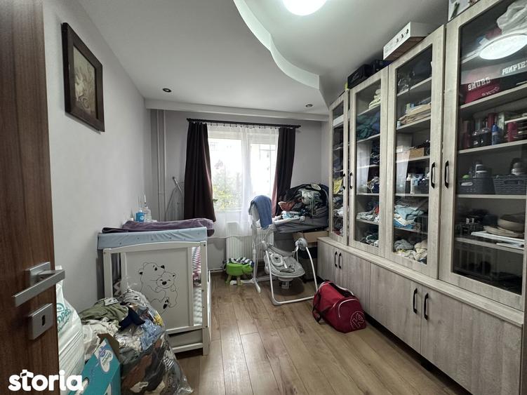 Apartament cu 4 camere, renovat complet - 4