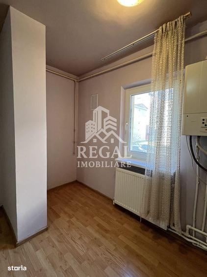 Apartament 4 camere de vanzare Micro 5 | Etaj 1 | 80 mp - 4