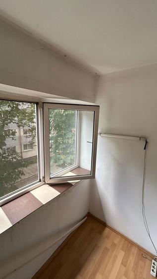 Vand apartament doua camere - 2