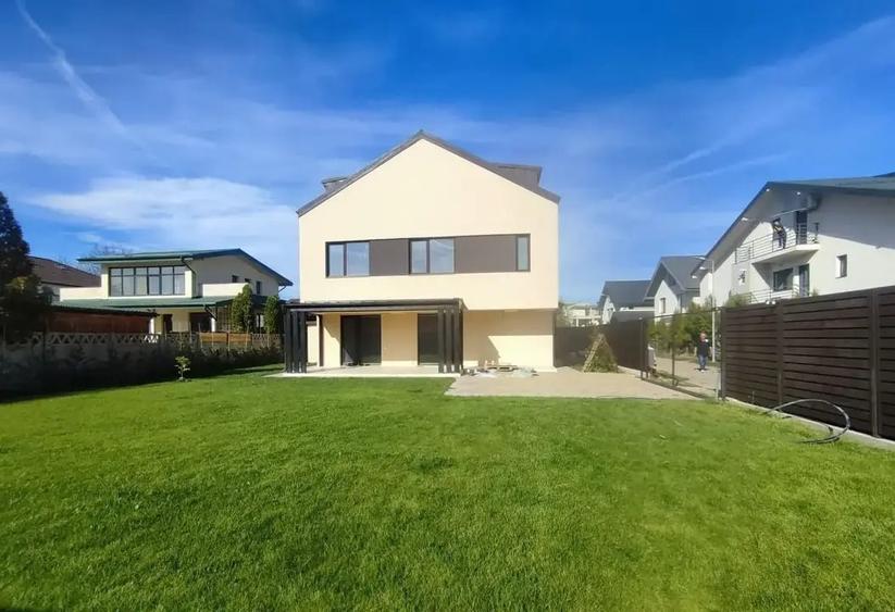 Casa 5 Camere Otopeni | Mansarda Mare | Premium | Semineu | Finalizata - 1