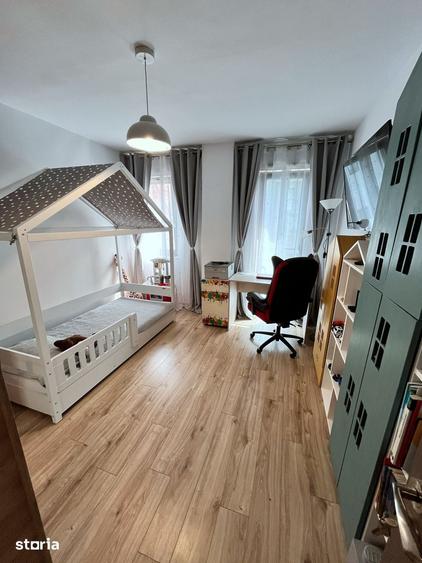Apartament cu 3 camere decomandat în Bună Ziua