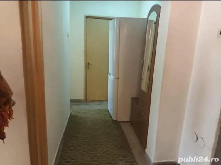 Inchiriez garsoniera ultracentral - 2