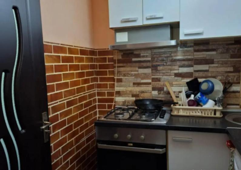 Vand garsoniera confort 1 Continental 5 min. de statie de autobuz - 8