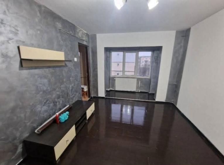 De Vanzare Garsoniera 27mp Zona KFC,Penny,Lidl Pret Fix Urgent - 2