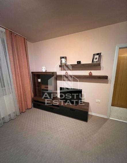 Apartament cu 2 camere, centrala proprie , Central - 1
