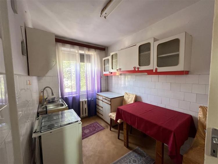 Apartament cu 2 camere decomandat în George Enescu