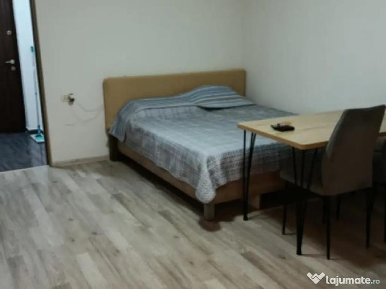 Garsoniera situata in zona FAR - 17